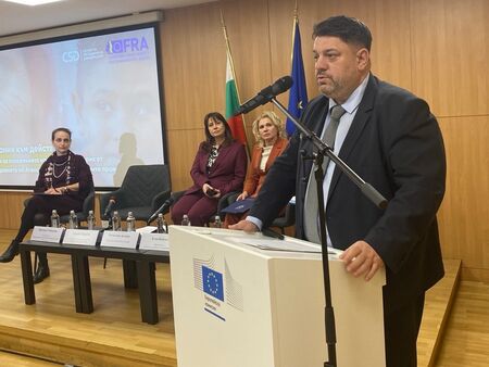 Демонтират Часовника на Бургас, ето защо