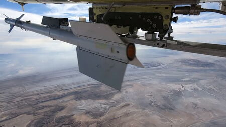 ВМС имат нужда от още хеликоптери за да се справят