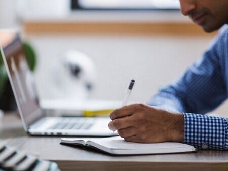 Катастрофален спад на обявите за работа – експертите предупреждават за трудно време