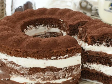 Пухкава пълнена торта с Нутела – бърза, мека и много ароматна