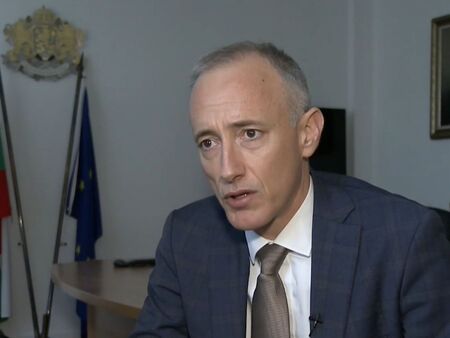 Красимир Вълчев опроверга: Родителските срещи не са трик срещу протеста