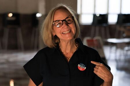 Политически промяна - демократ оглави Маями за първи път от близо три десетилетия