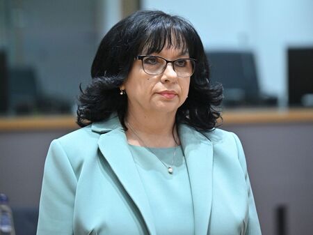 Петкова към ПП-ДБ: Вие провалихте ПВУ, ние поправихме всичко за 11 месеца!