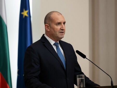 Какви са вариантите на Румен Радев за служебен премиер