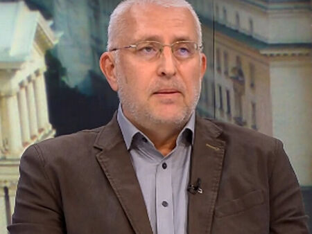 Оставката на кабинета - изненада или стратегия? Политолози и анализатори с ключови коментари