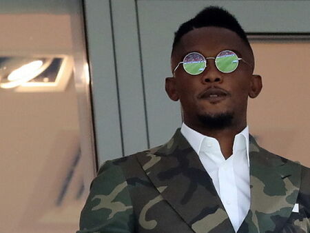 Камерунският Гонзо сътвори чудовищна издънка-страната да има два национални отбора