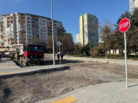 Три паркинга ще облекчат паркирането до Детската болница