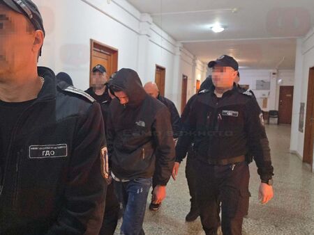 Конфискувани са 70 килограма марихуана Четиримата задържани с рекордно количество