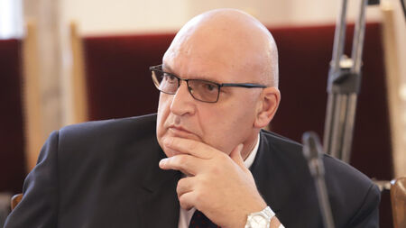 Липсата на приет държавен бюджет препъва и нов национален рамков договор в здравеопазването