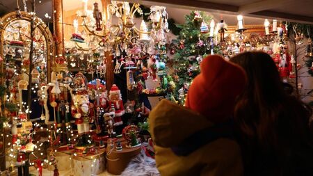 Задържаха петима в Германия, подозират ги, че са планирали нападение на коледен базар