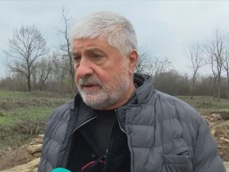 Къде се е намирал първият български мол