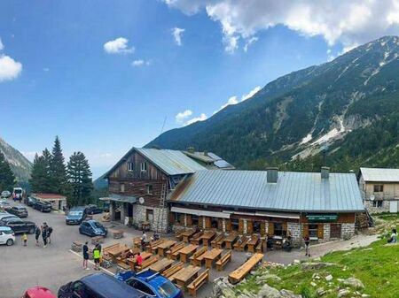 Плащаме над хилядарка за хижа на Коледа