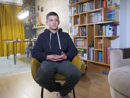 Защо синът на Милен Цветков отиде на протестите