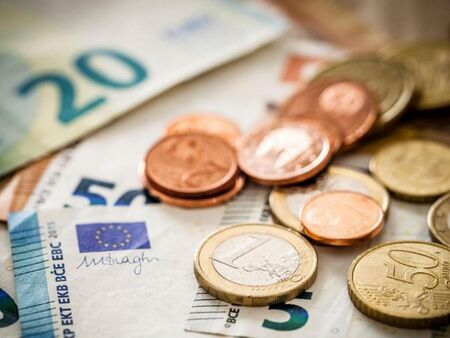 Удължителен или редовен бюджет - какво печели и губи държавата