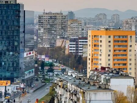 Покупката на жилище в София изисква близо 10 годишни заплати - имотите стават все по-недостъпни