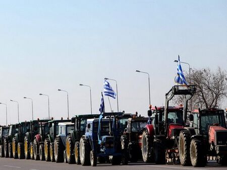 Гръцки фермери блокираха "Кулата" и "Илинден" за тирове