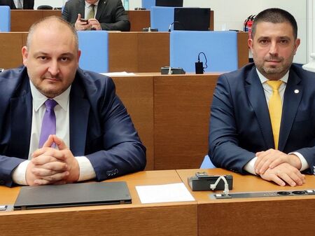 "Възраждане" вече търси път към президента, бургаските депутати готови да бъдат част от следващото управление на България