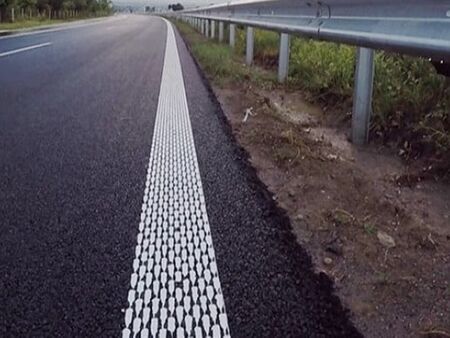 Ограничения и ремонти по пътищата в страната: особено внимание за водачите в Бургаска област