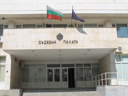 Съдът остави в ареста Росен Кръстев - Стъкларя, обвинен за лидер на престъпна група