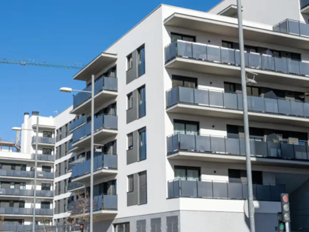 След еврото: Цените на жилищата у нас ще скочат с до 10% още през 2026 година