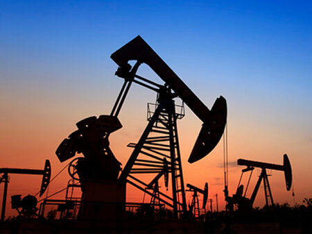 Цените на петрола скачат след блокадата на Тръмп върху танкери от Венецуела