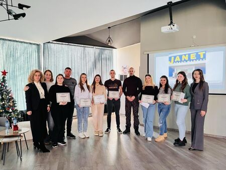 Проектът за Академията е разработен с цел обмен на знания