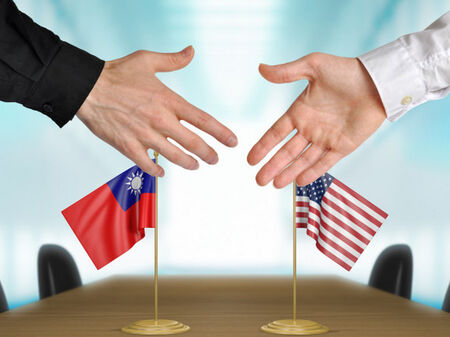 САЩ продават оръжие на Тайван за $10 млрд. – ракети, софтуер и военна техника