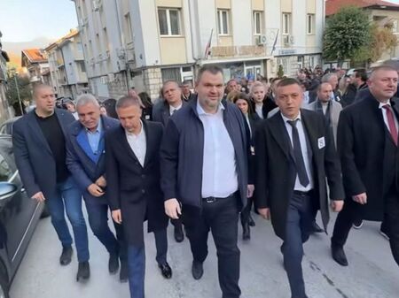 По рано през деня стана ясно че лидерът на ДПС