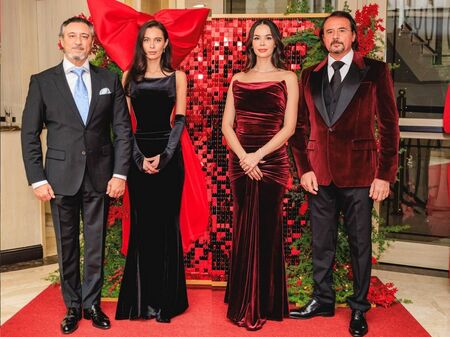 Двамата президенти вицепрезидент и престолонаследник уважиха светското парти на строителните