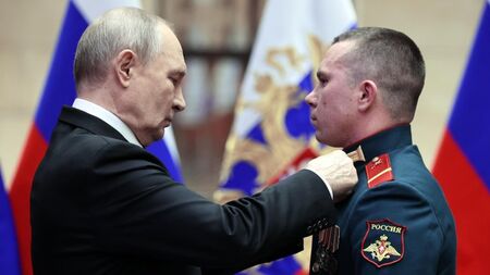 Задъхване в Русия: Как Владимир Путин плаща за войната си в Украйна?