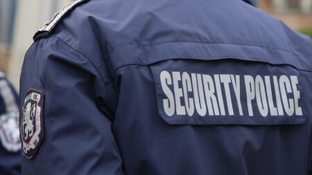 В Берковица мъж набил майка си и я заплашил с убийство