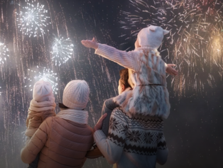 Защо швейцарците хвърлят сладолед на земята в новогодишната нощ