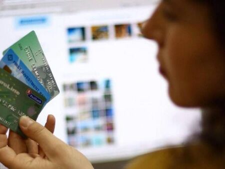 Измамници се възползват от въвеждането на еврото за кражба на лични данни