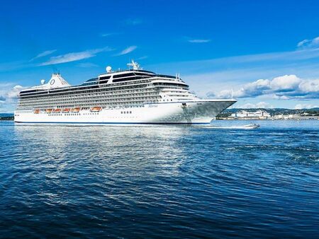 Туристка загина при сблъсък между круизни кораби в Египет