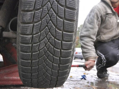 Ако искаш! 900 лева за смяна на гума по Коледа