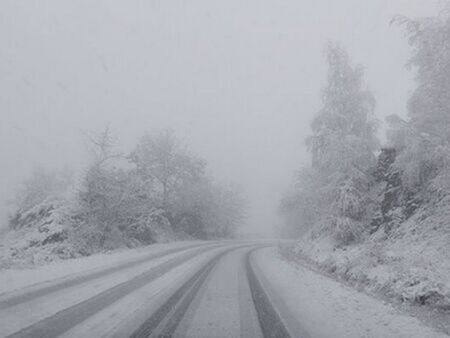 Оранжев и жълт код за опасно време и обилни снеговалежи