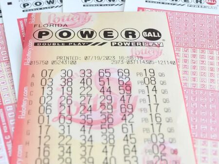 Щастливец се прибра вкъщи с $1.8 млн. - спечели ги от тотото