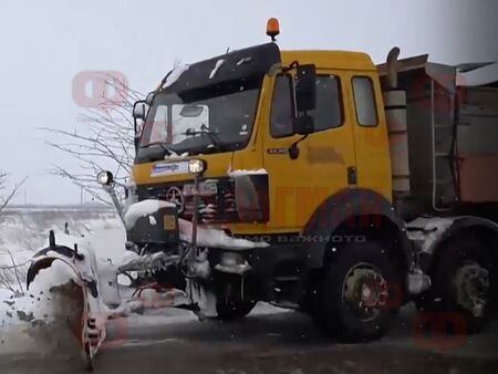 Зимни условия и важни препоръки за пътуващите по магистралите и