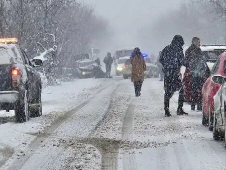 То е с фрактура на крака Тежка катастрофа е възникнала
