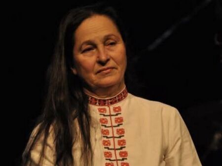 Почина известна народна певица