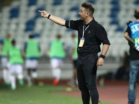 Грък ще спасява елитен тим от изпадане