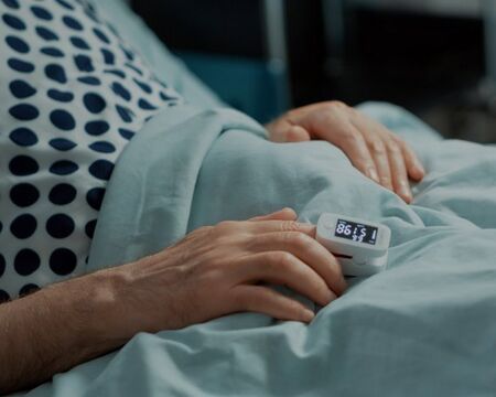 НЗОК проверява хоспитализации на над 22 000 случая след сигнал на НАП 