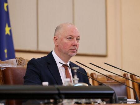 България е в топ 5 на държавите в ЕС на ръст по икономиката, обяви Росен Желязков