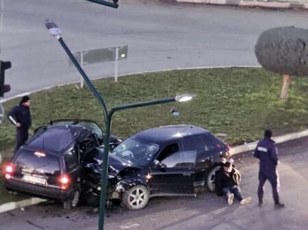 Само във Флагман.бг: Катастрофата с два трупа в Нова Загора станала заради гонка