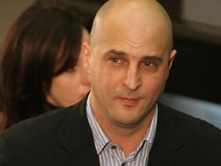 Светльо Витков остро срещу новогодишните програми: „Върхът на падението“