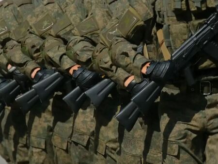 Военните остават по-дълго на служба: пенсионната възраст се увеличава