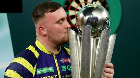 Люк Литлър e новият стар световен шампион по дартс