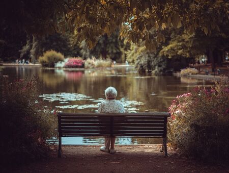 Живеем в епоха която въздига на пиедестал младостта във всичките