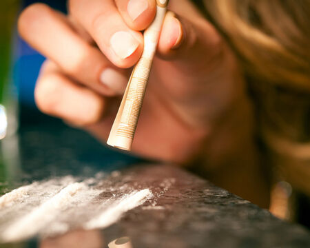 Ето признаците, че някой, когото обичате, крие таен навик и употребява кокаин 