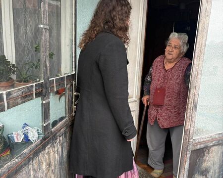 „Бъди човек - Айтос“ вече 12 години в подкрепа на възрастни хора в нужда